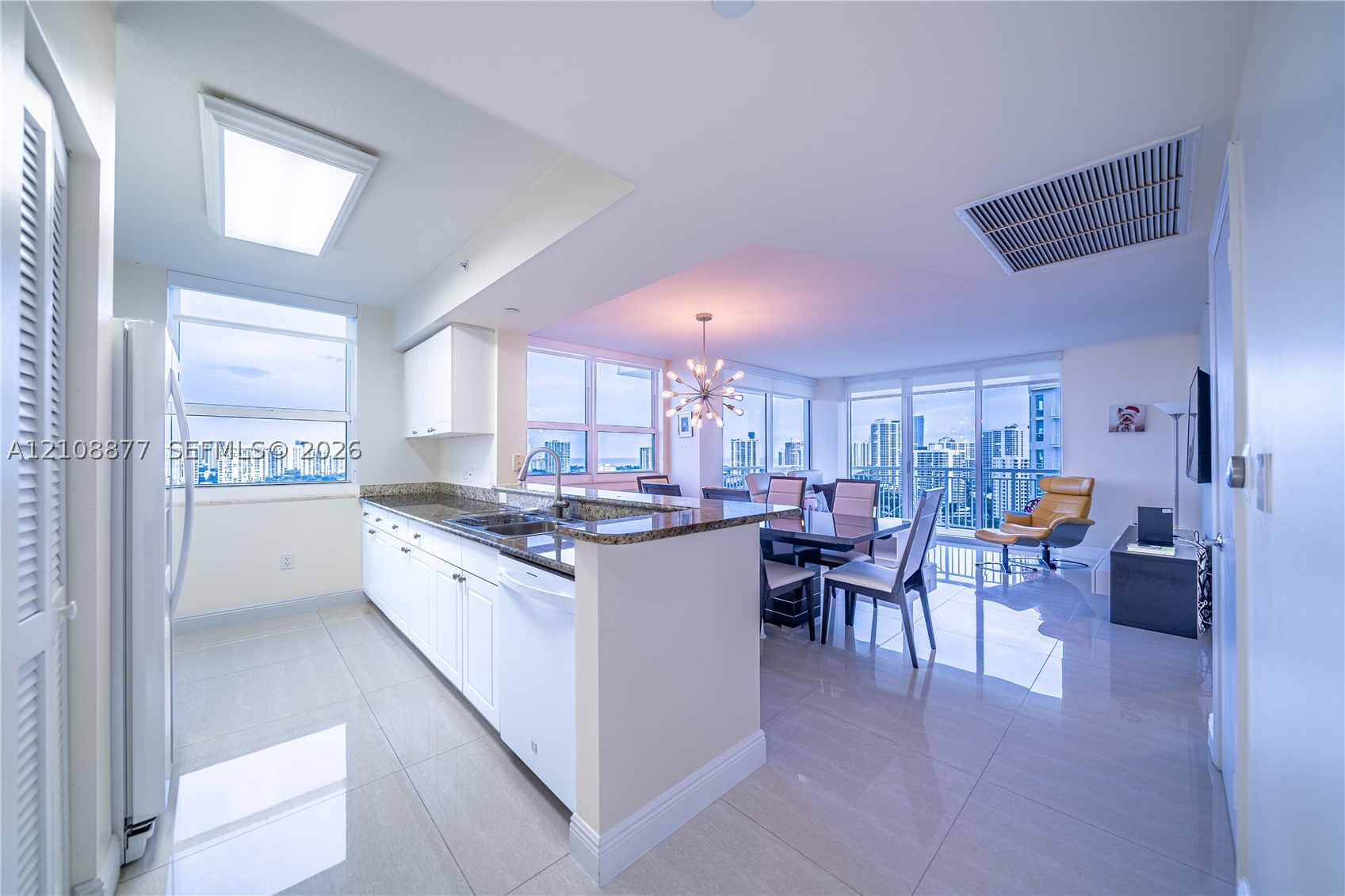 19501 W Country Club Dr #2103, Aventura FL 33180