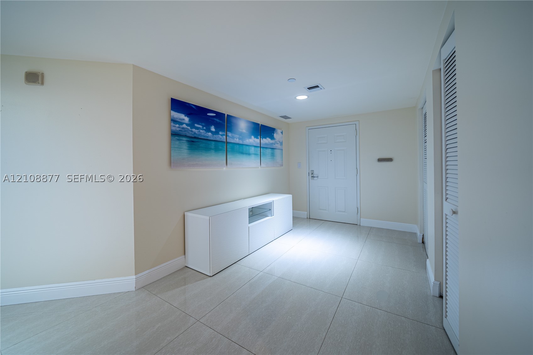 19501 W Country Club Dr #2103, Aventura FL 33180