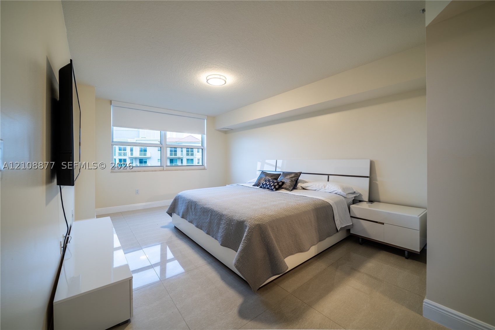 19501 W Country Club Dr #2103, Aventura FL 33180