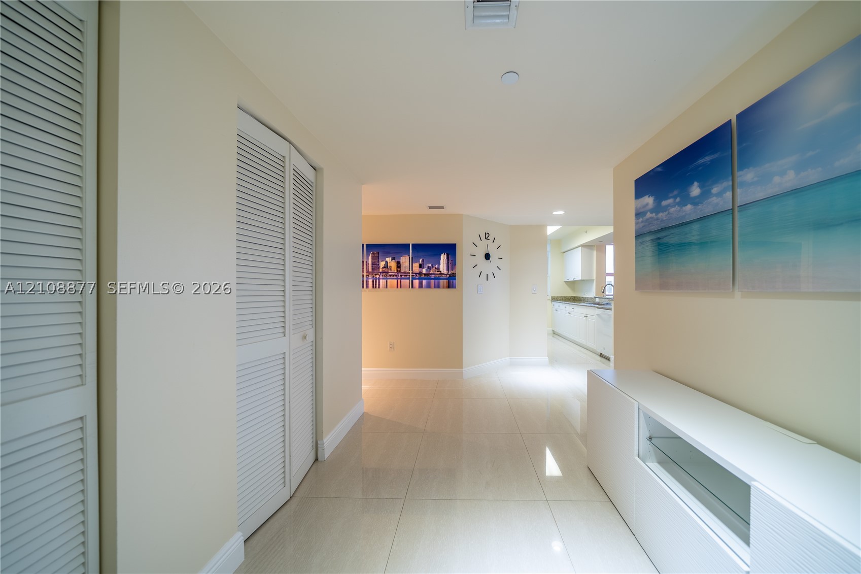 19501 W Country Club Dr #2103, Aventura FL 33180