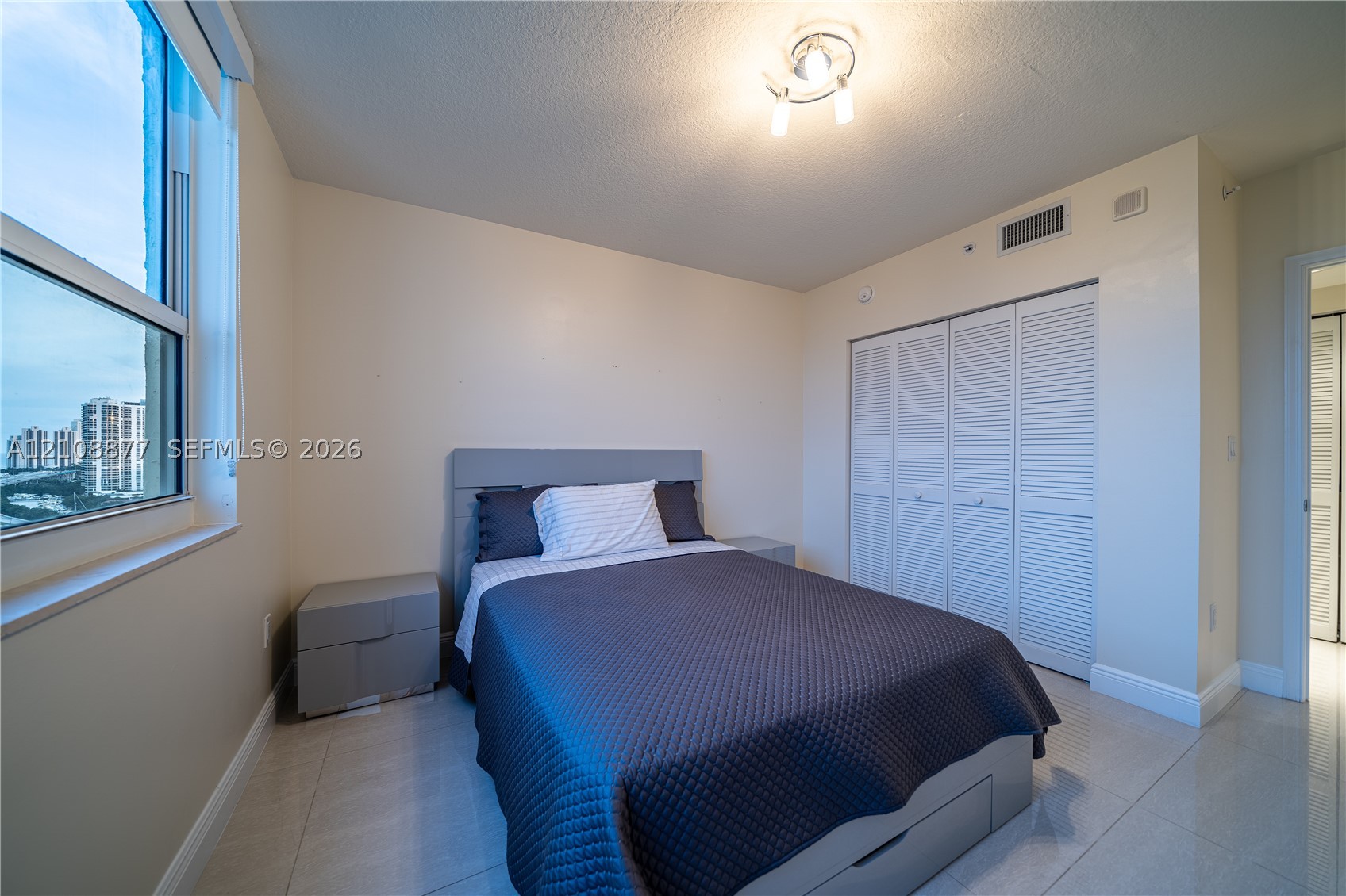 19501 W Country Club Dr #2103, Aventura FL 33180
