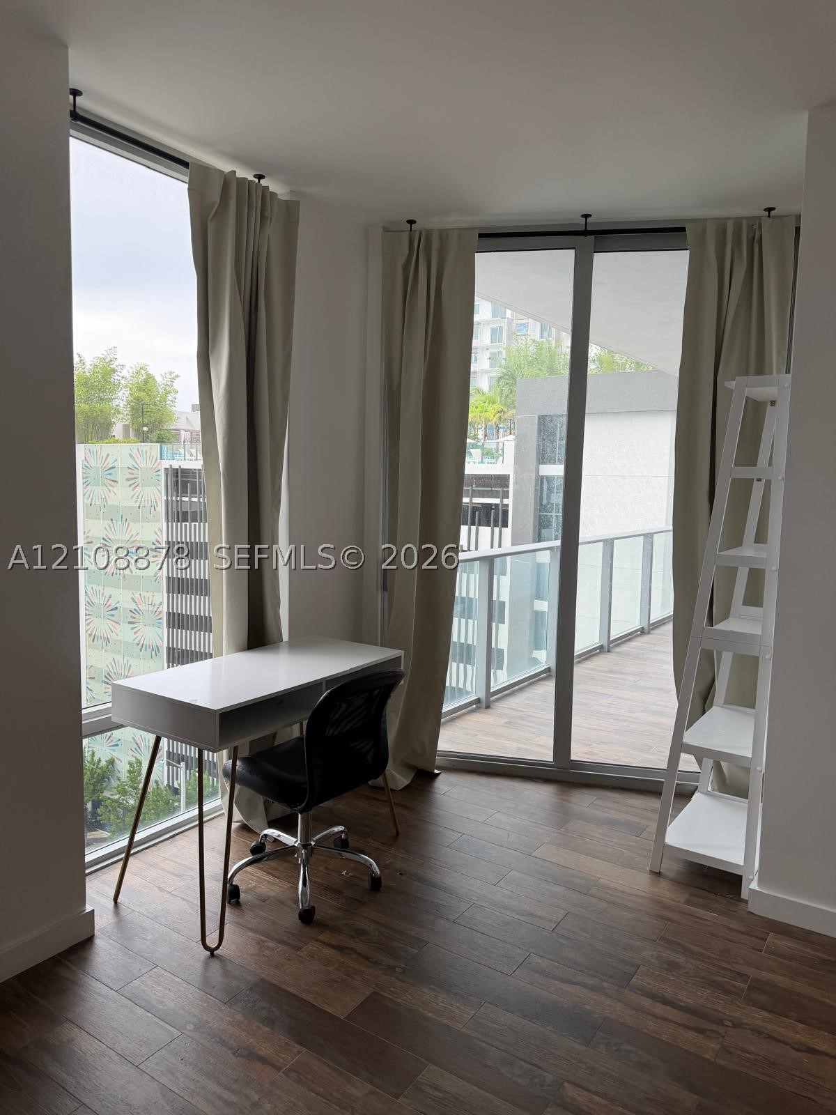 1010 SW 2nd Ave #808, Miami FL 33130