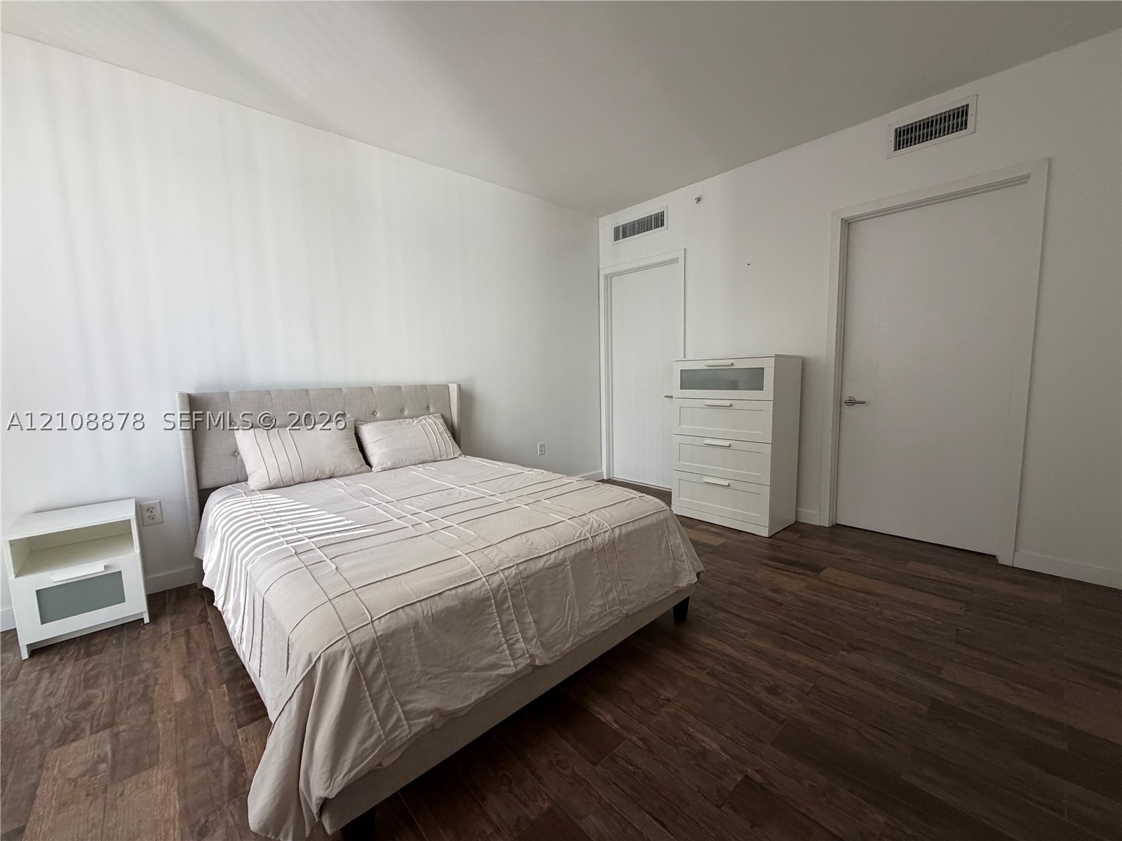 1010 SW 2nd Ave #808, Miami FL 33130