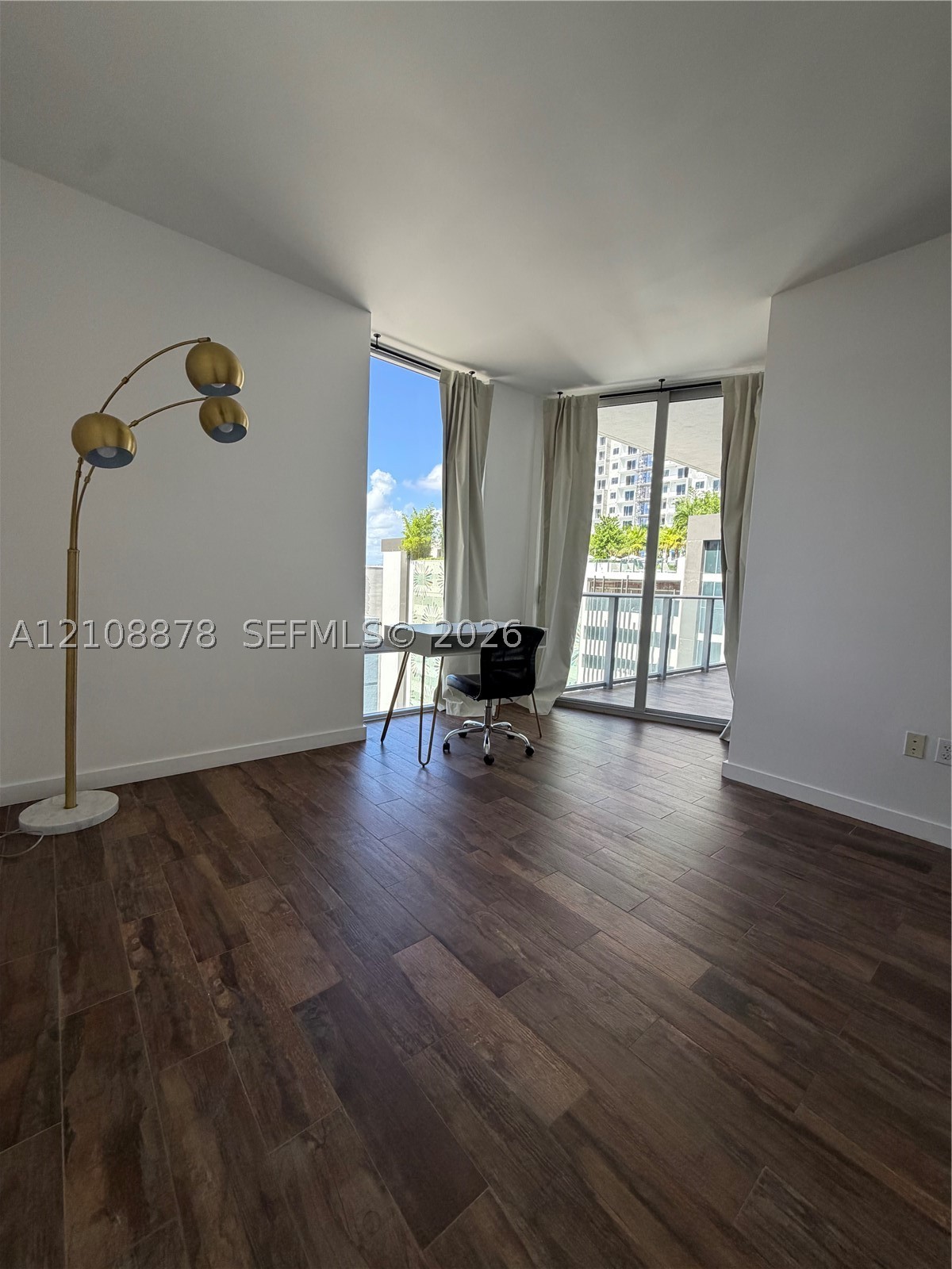 1010 SW 2nd Ave #808, Miami FL 33130
