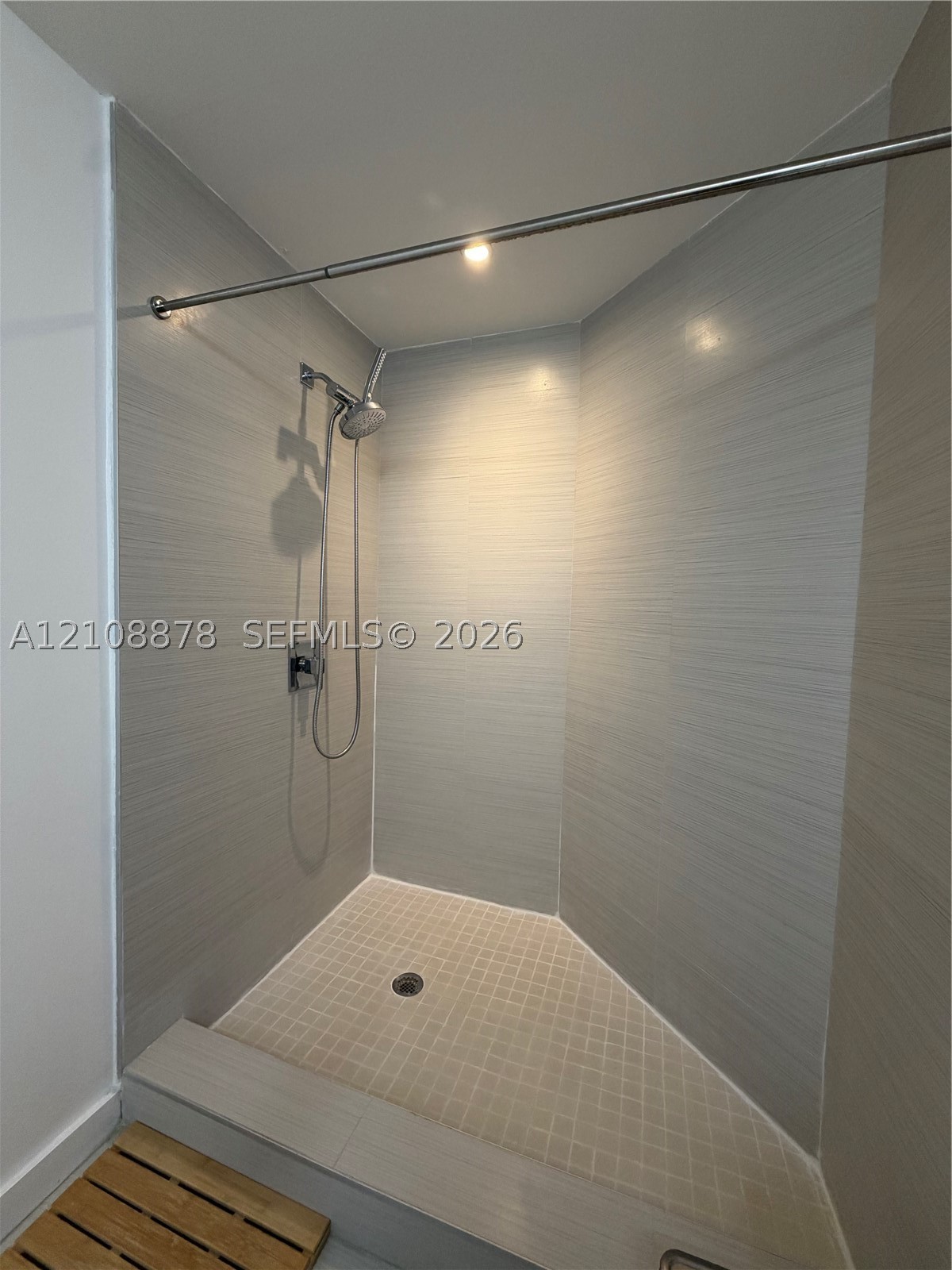 1010 SW 2nd Ave #808, Miami FL 33130