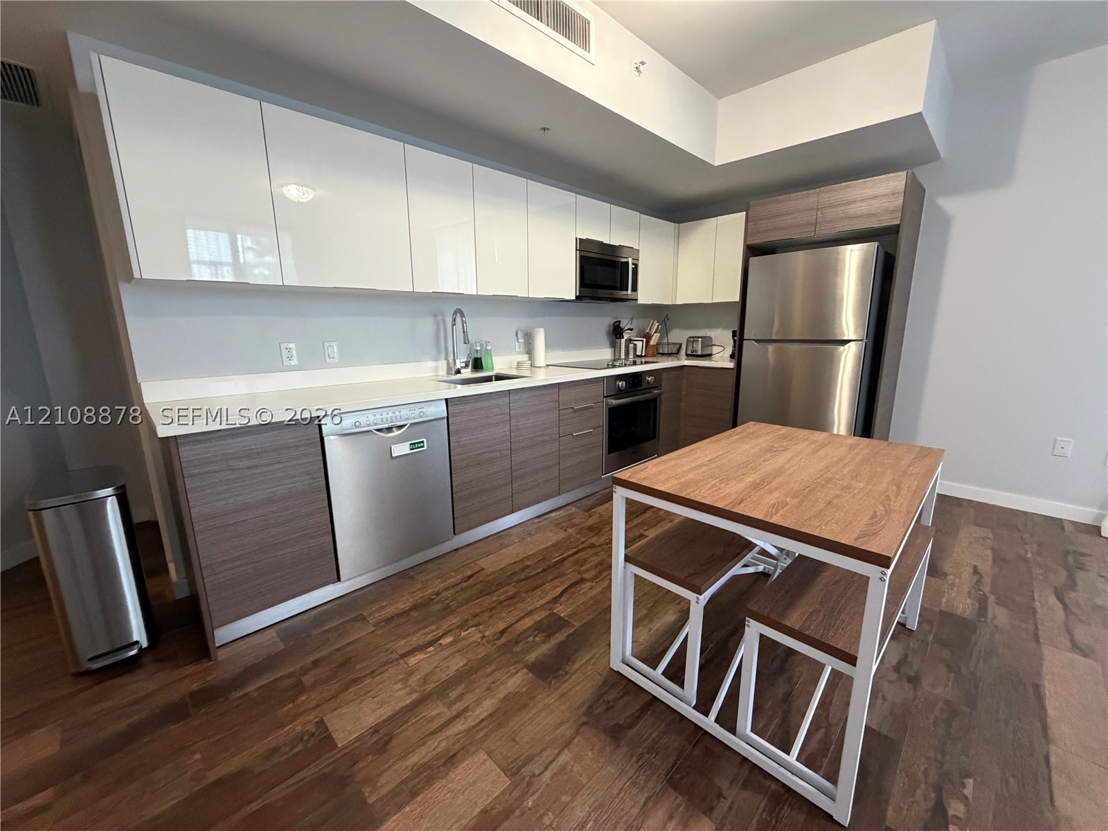 1010 SW 2nd Ave #808, Miami FL 33130