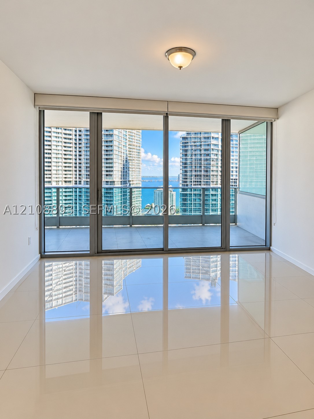 200 Biscayne Boulevard Way #3306, Miami FL 33131