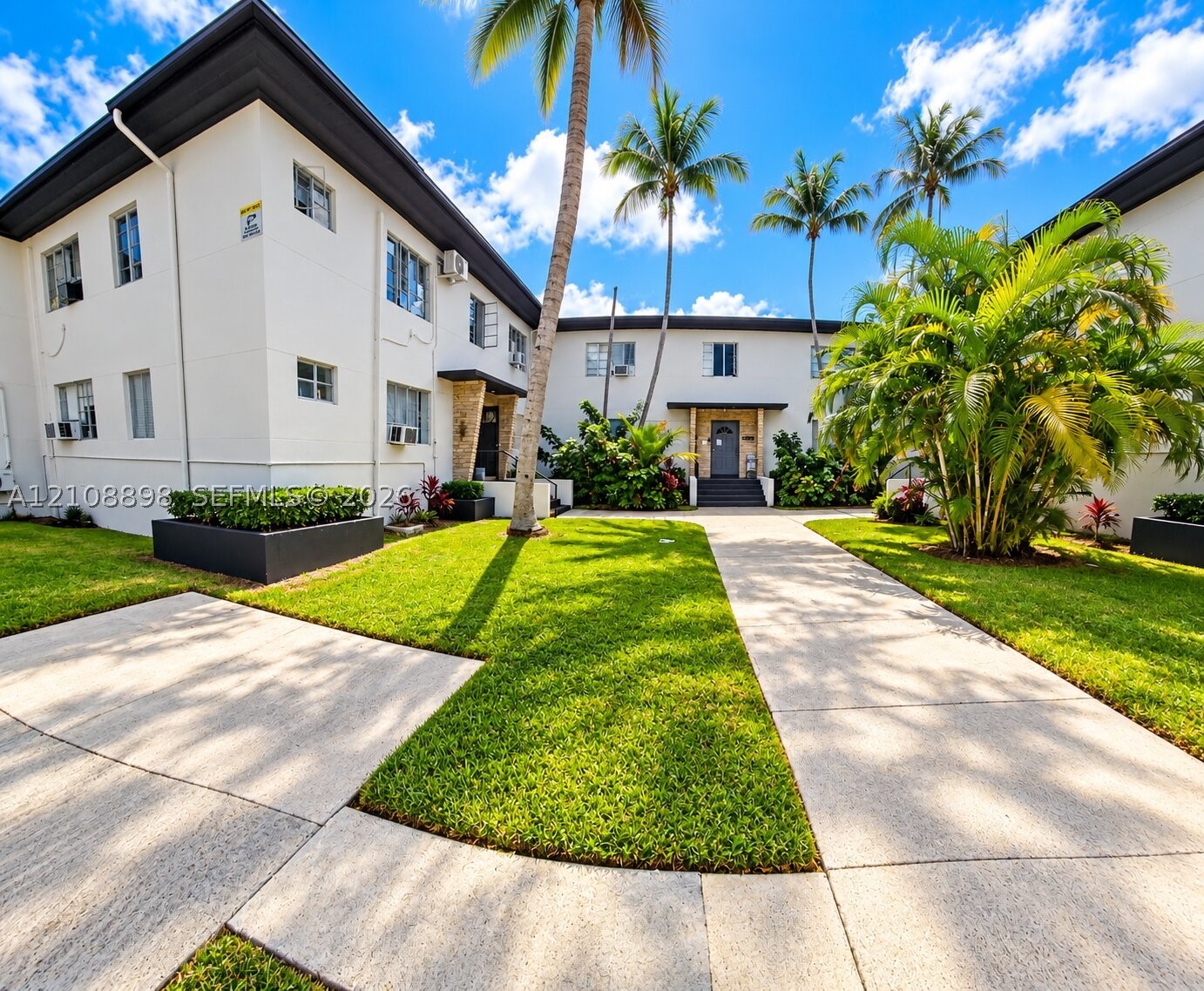 8300 Crespi Blvd #3, Miami Beach FL 33141