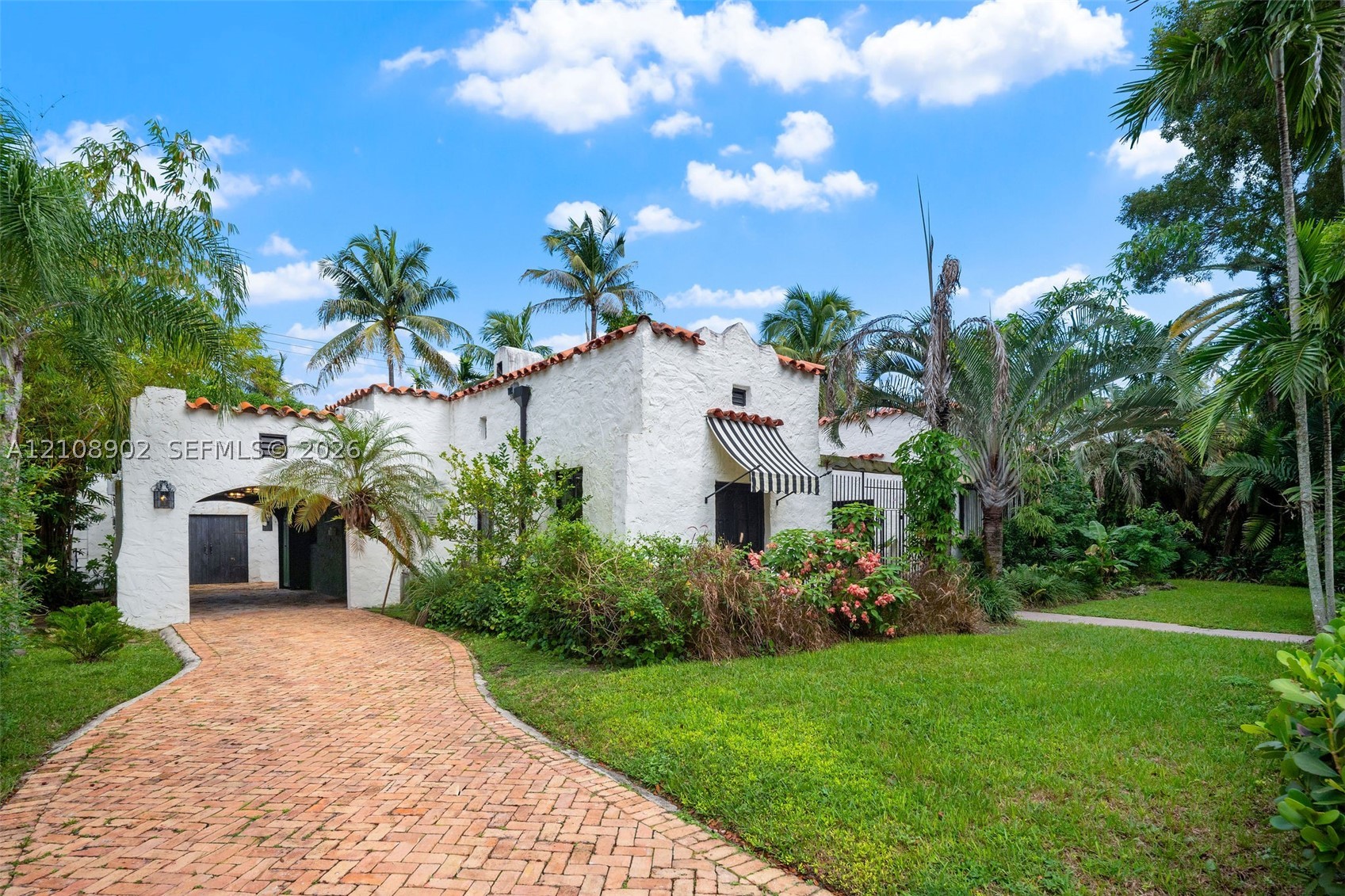 811 Navarre Ave, Coral Gables FL 33134