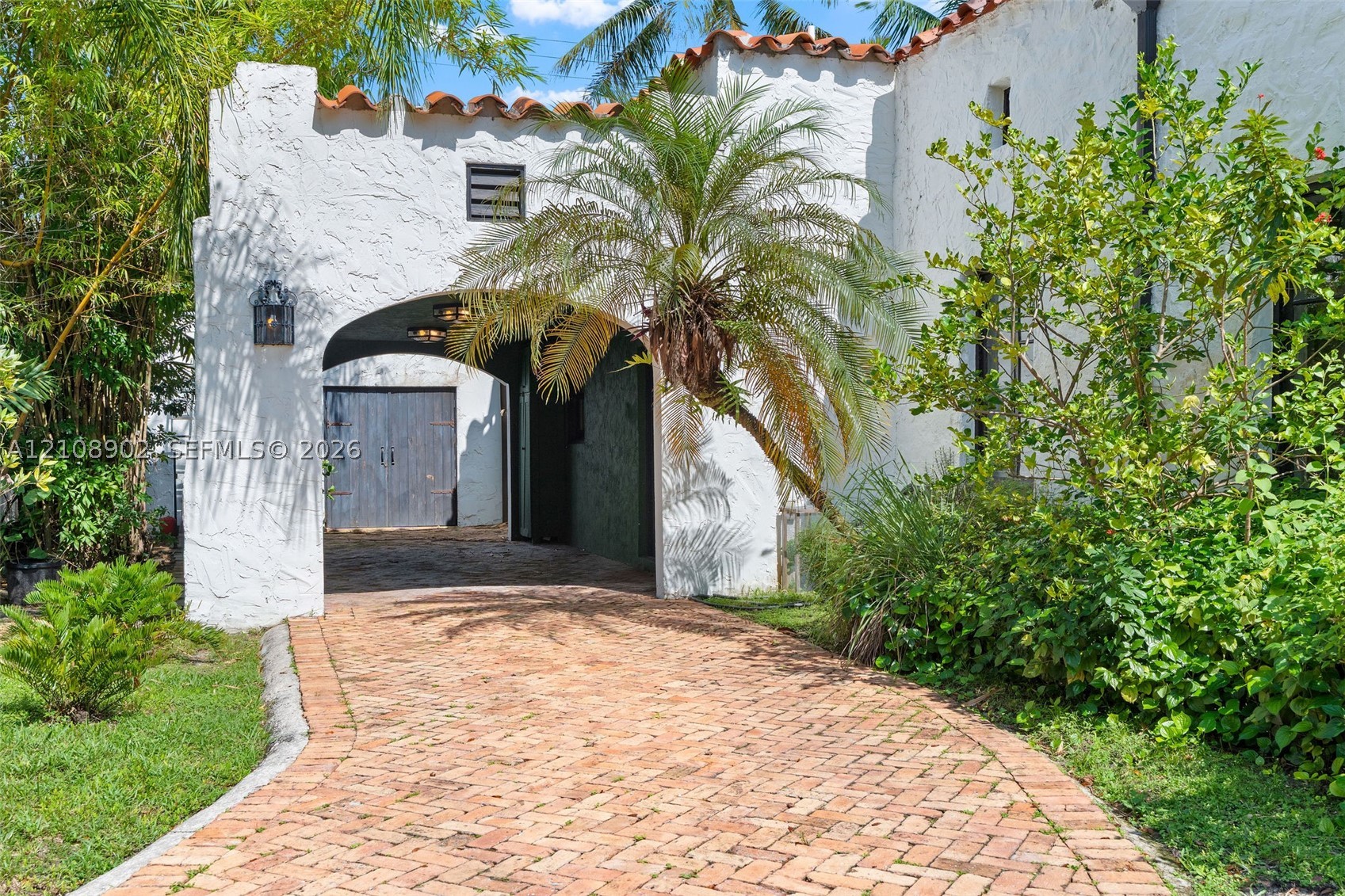 811 Navarre Ave, Coral Gables FL 33134