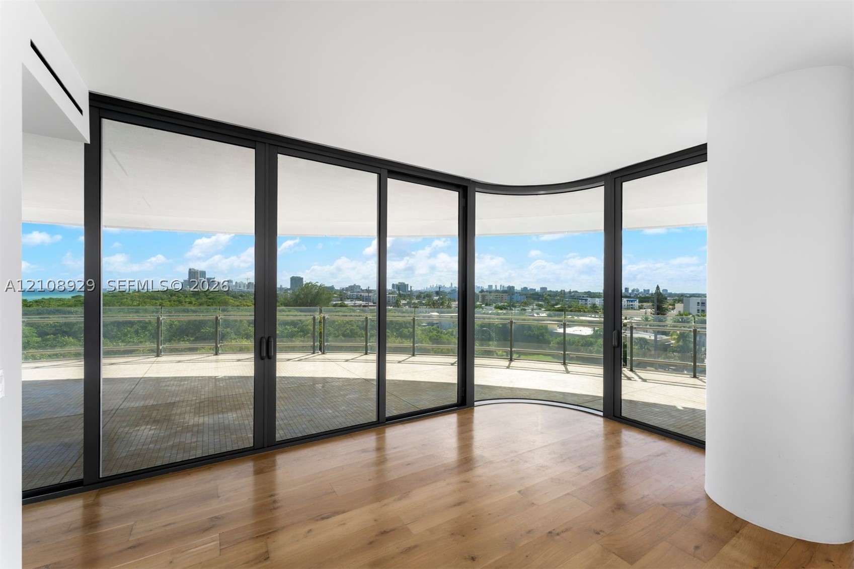8701 Collins Ave #606, Miami Beach FL 33154