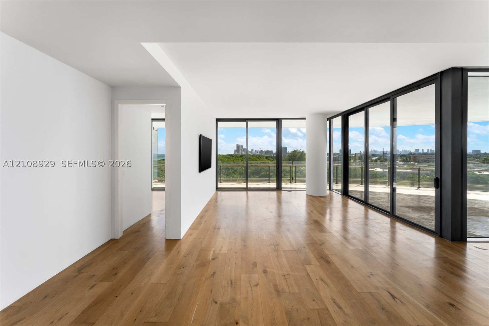 8701 Collins Ave #606, Miami Beach FL 33154