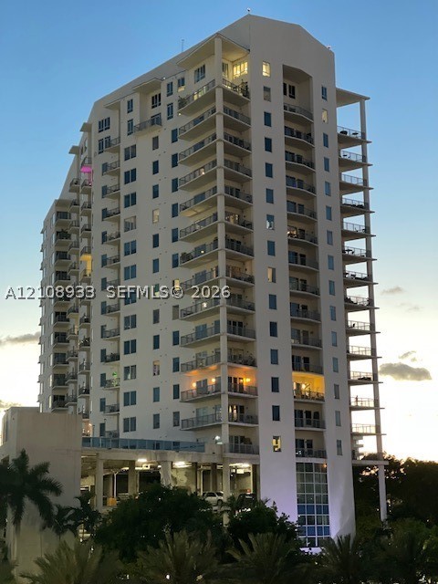 10 SW South River Dr #PHI03, Miami FL 33130