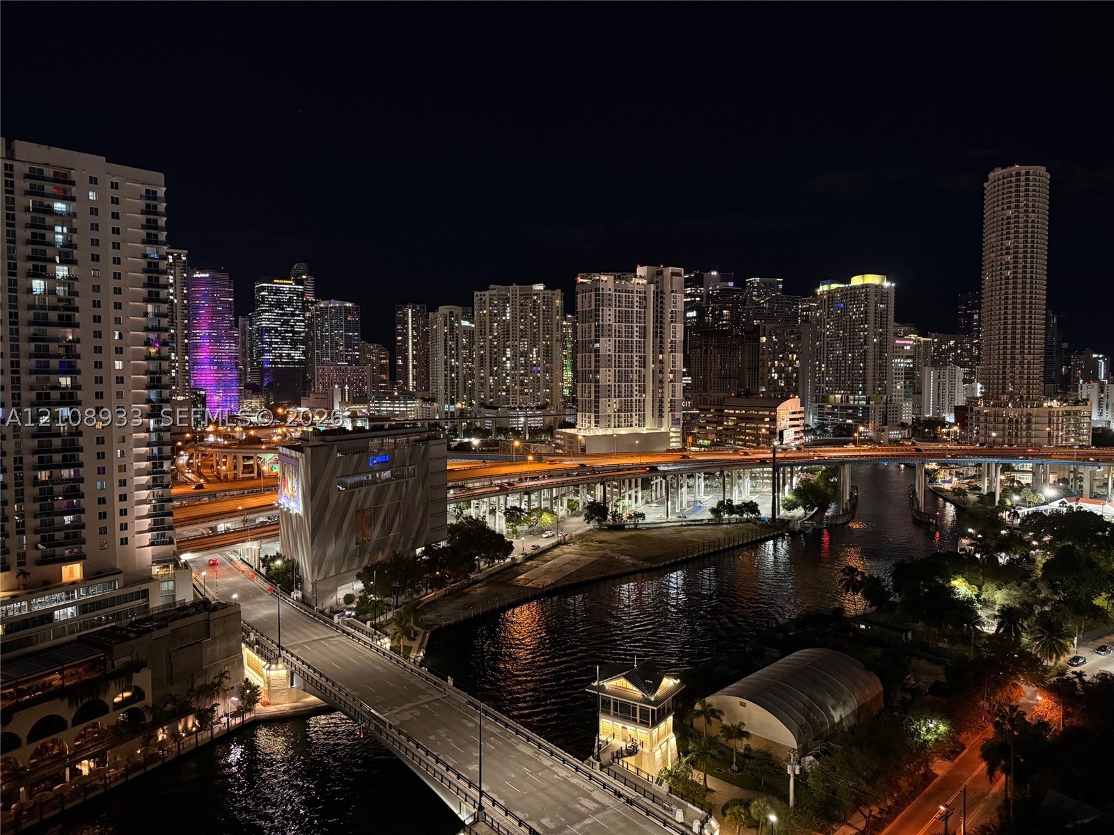 10 SW South River Dr #PHI03, Miami FL 33130