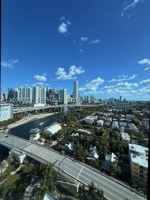 10 SW South River Dr #PHI03, Miami FL 33130