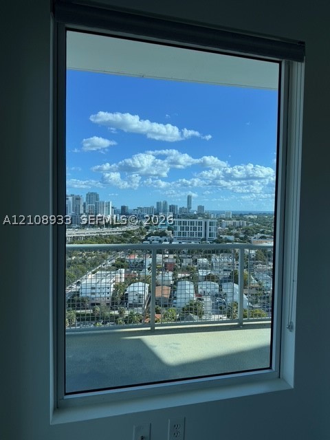10 SW South River Dr #PHI03, Miami FL 33130