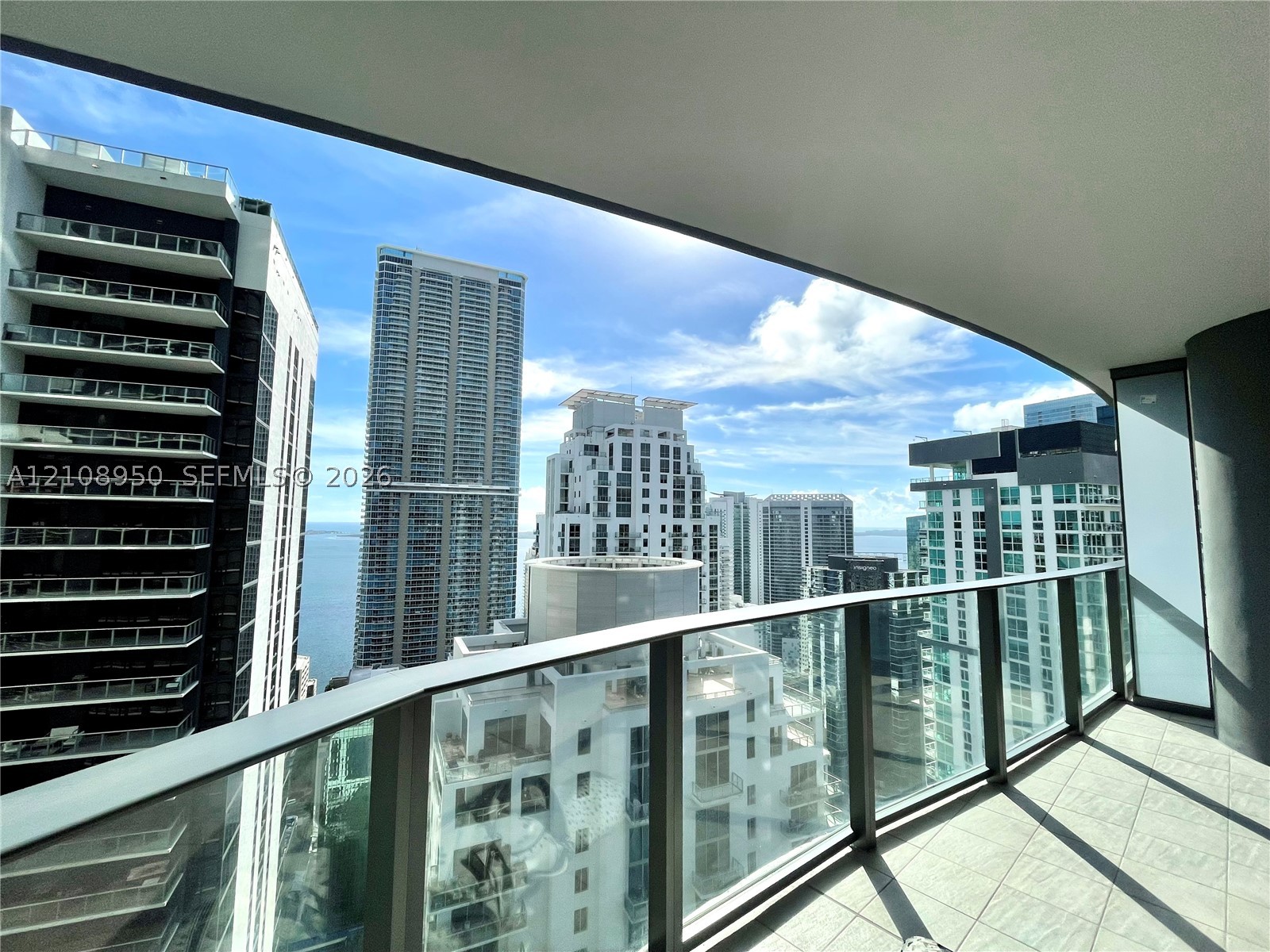 1000 Brickell Plz #4303, Miami FL 33131