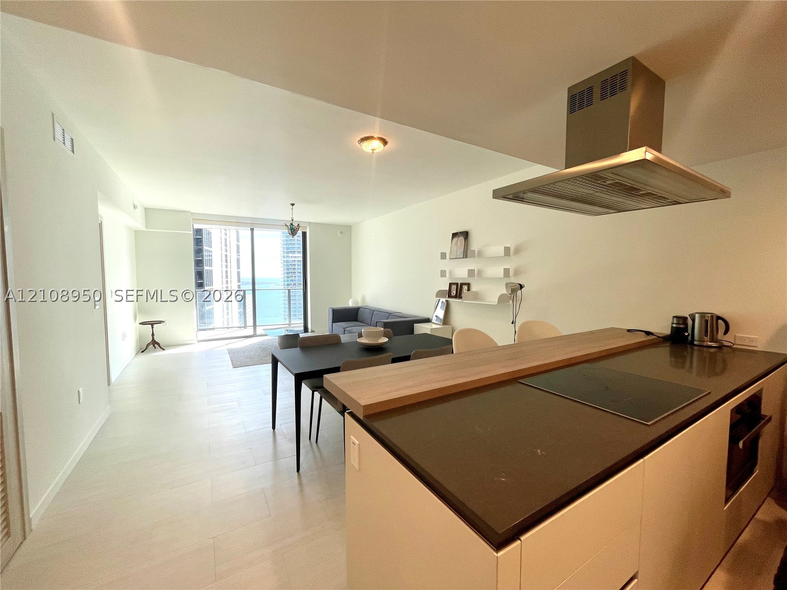 1000 Brickell Plz #4303, Miami FL 33131