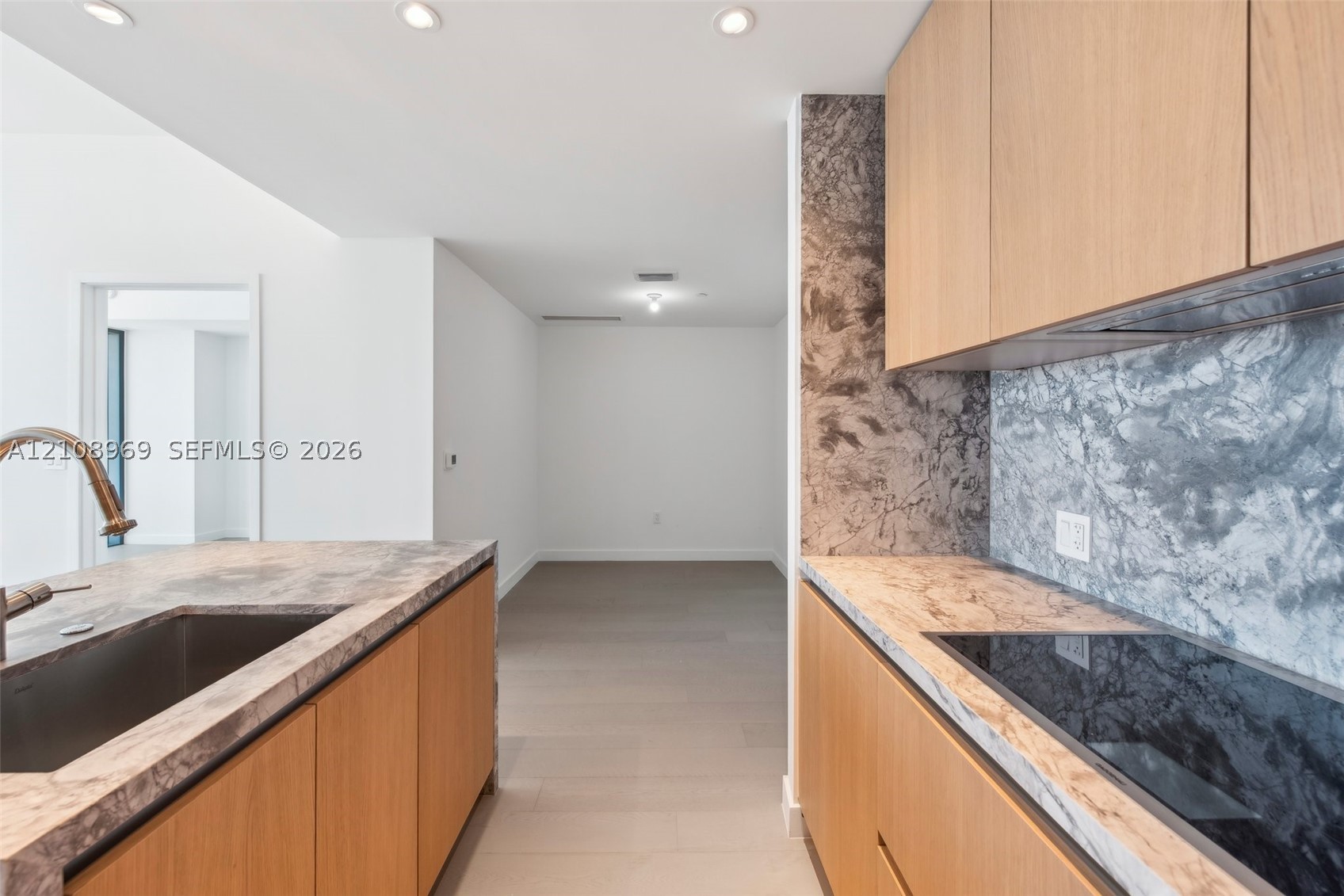500 Alton Rd. #3004, Miami Beach FL 33139