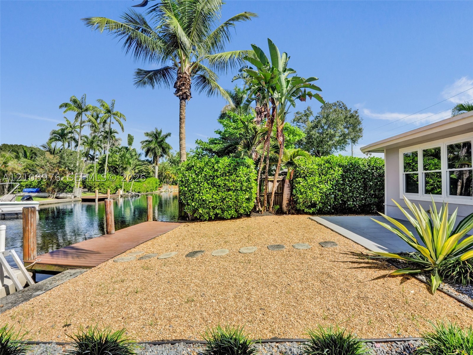 525 SW 12th St, Fort Lauderdale FL 33315