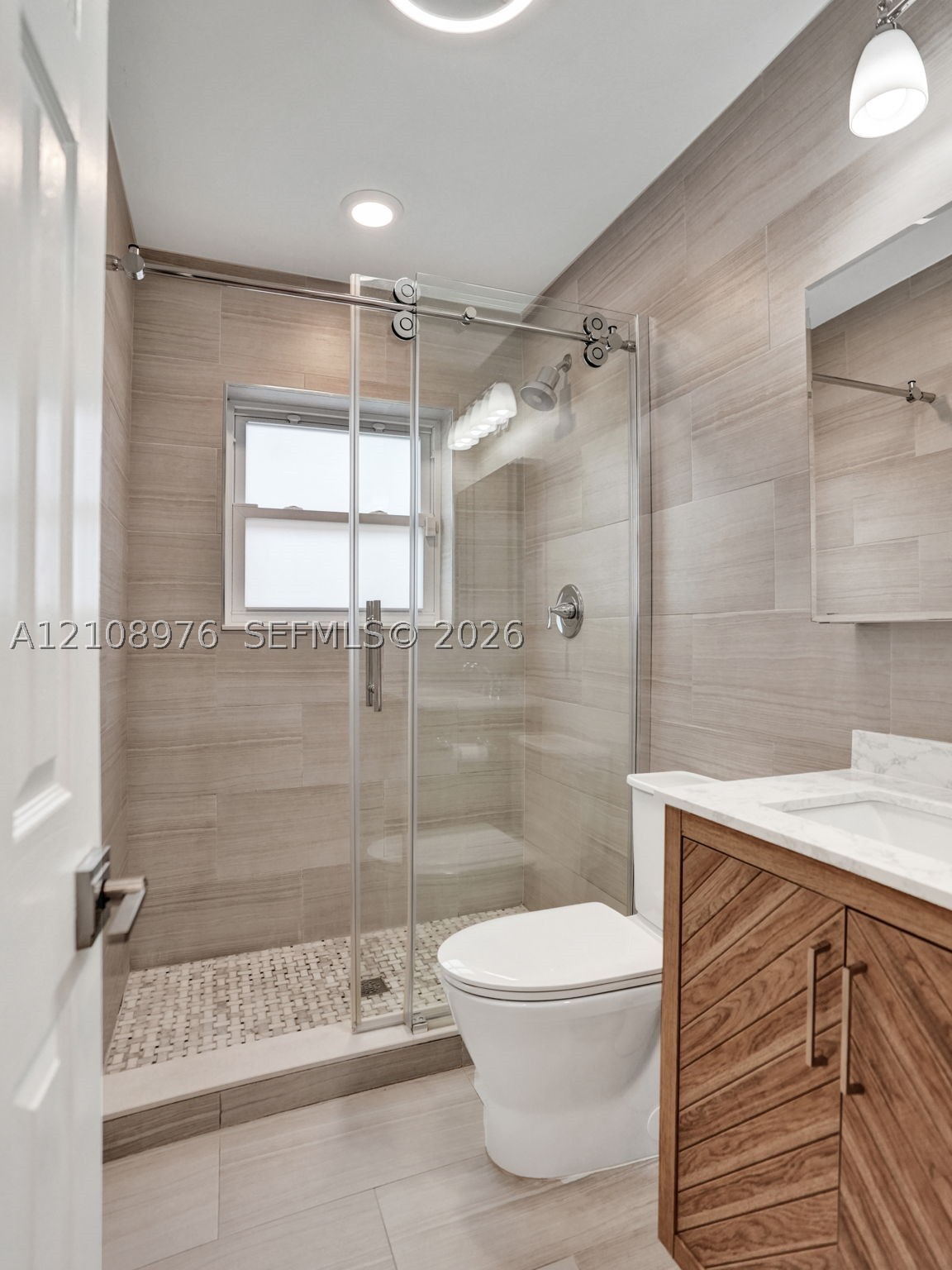 525 SW 12th St, Fort Lauderdale FL 33315