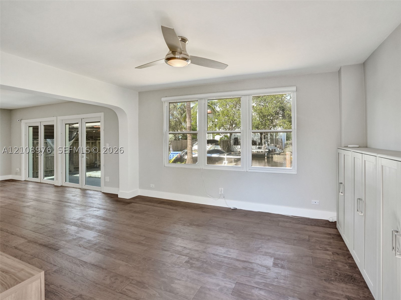 525 SW 12th St, Fort Lauderdale FL 33315
