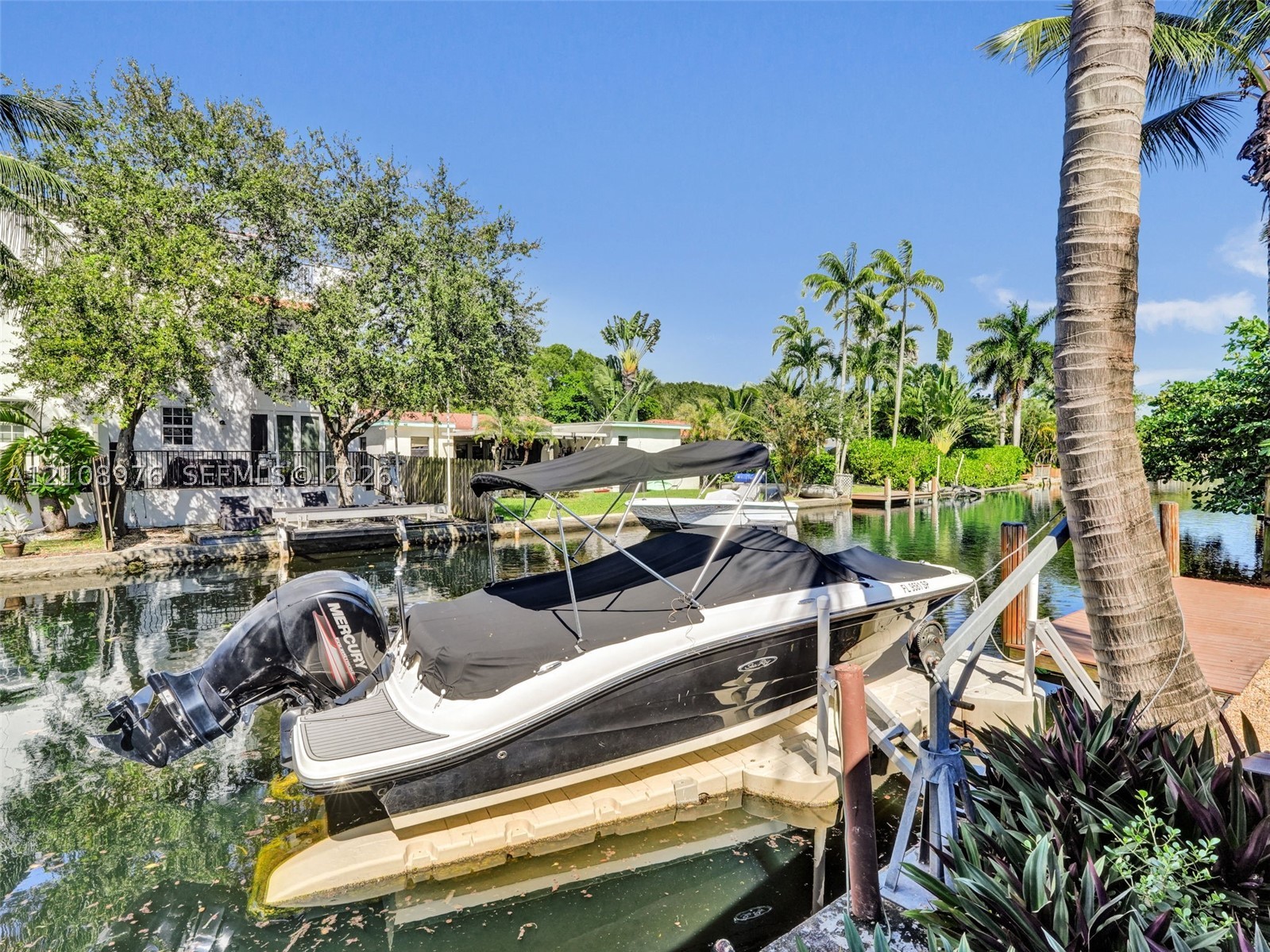 525 SW 12th St, Fort Lauderdale FL 33315
