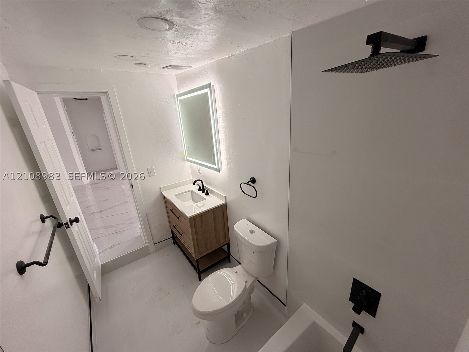 1261 NW 45th St #1261, Miami FL 33142