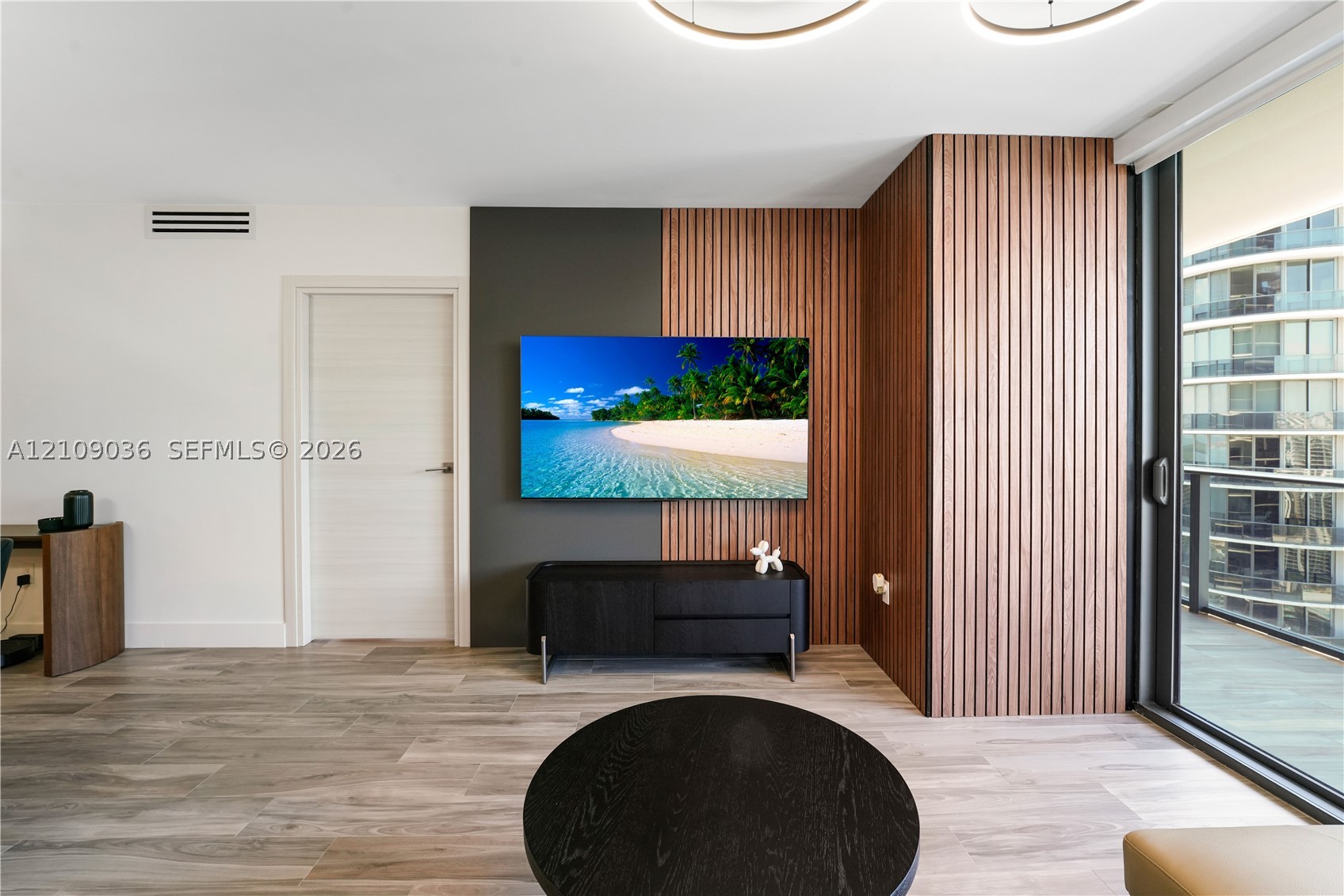 801 S Miami Ave #4410, Miami FL 33130