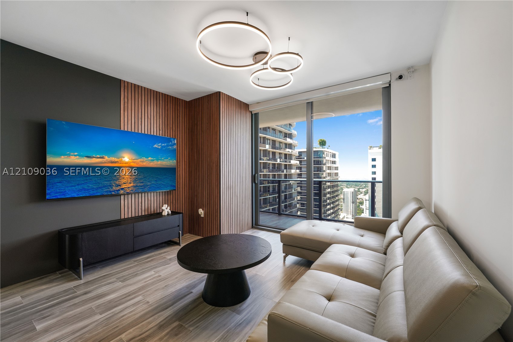 801 S Miami Ave #4410, Miami FL 33130