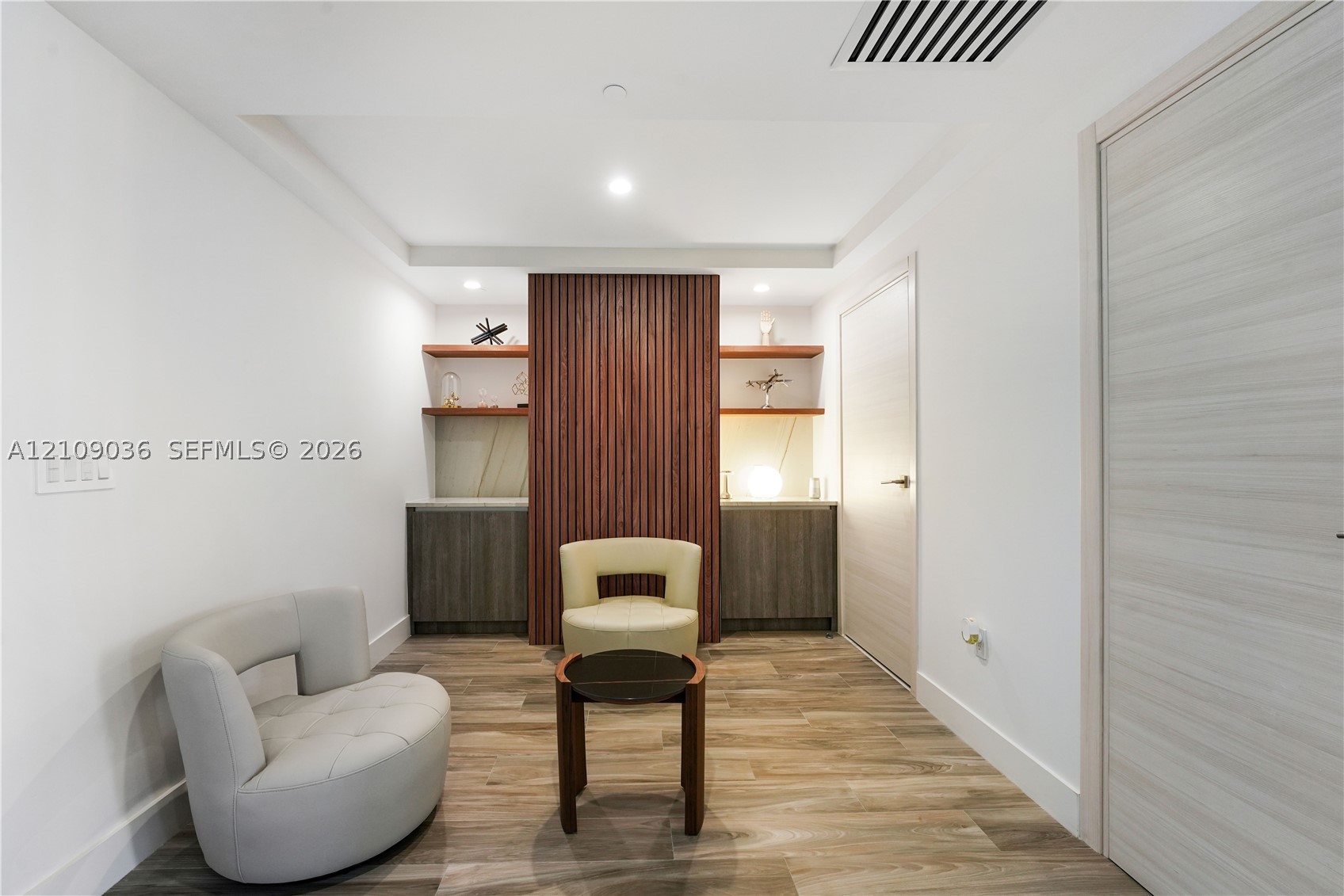 801 S Miami Ave #4410, Miami FL 33130