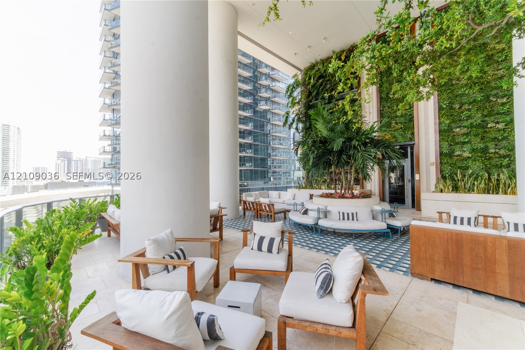 801 S Miami Ave #4410, Miami FL 33130