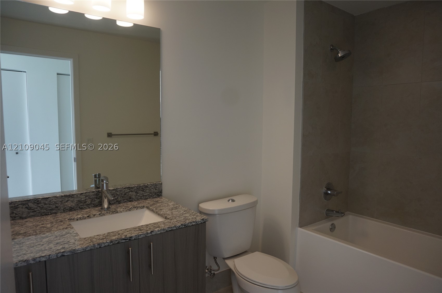 5350 NW 84th Ave #1207, Doral FL 33166