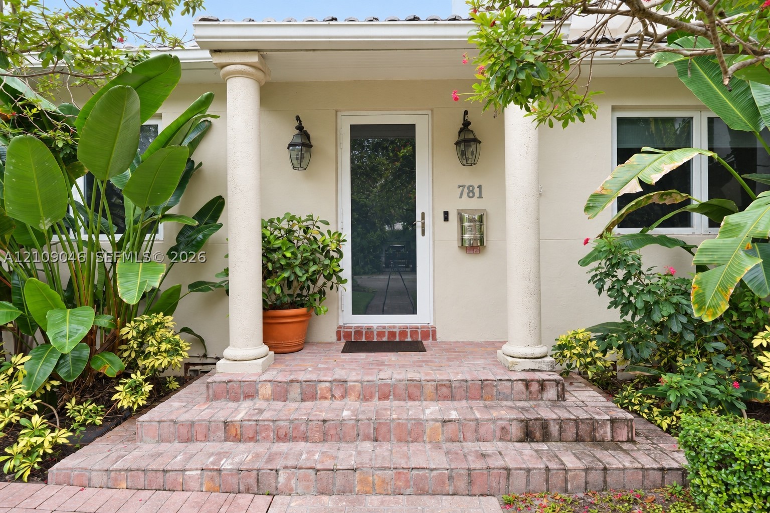 781 NE 73rd St, Miami FL 33138