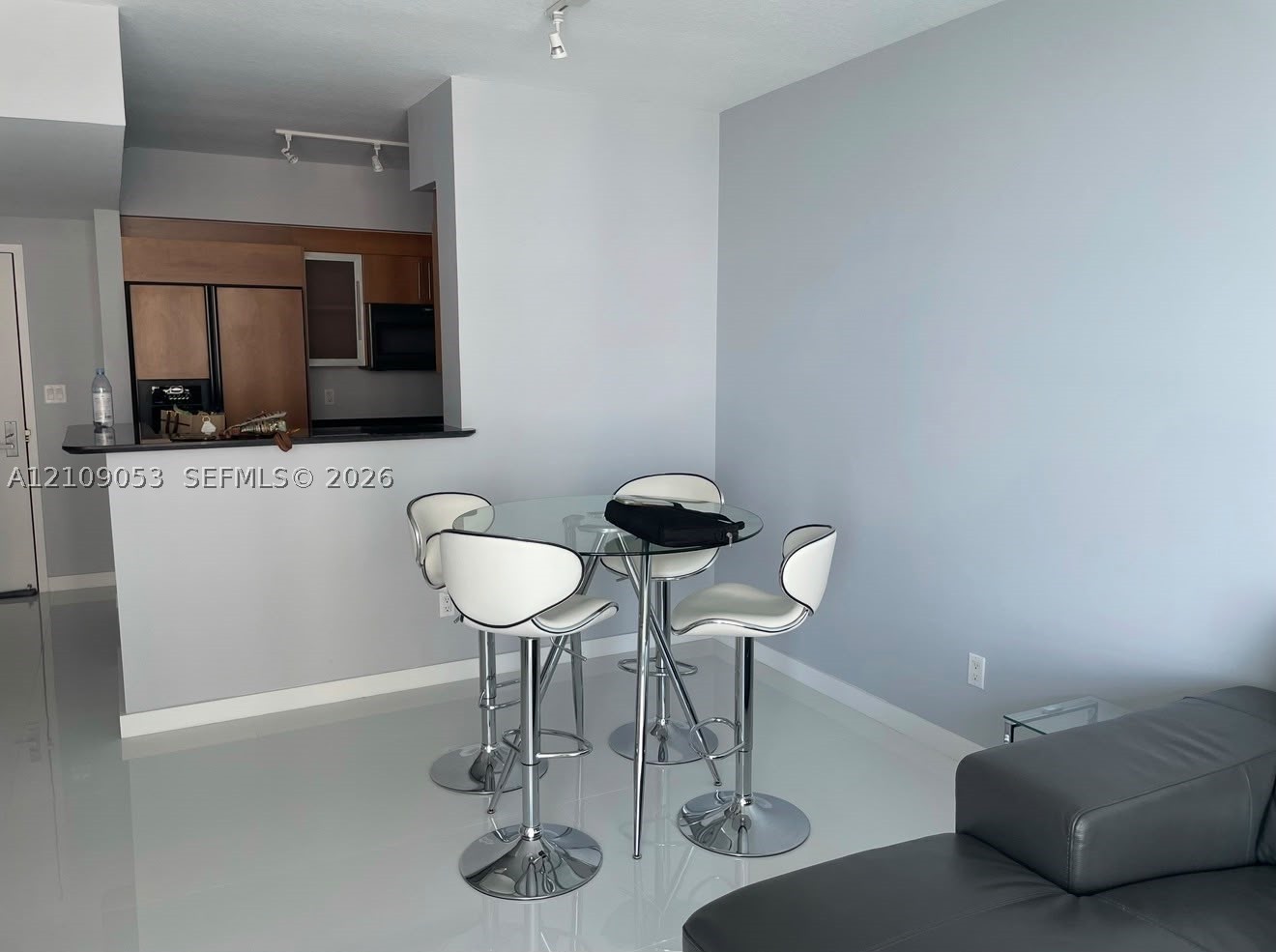335 S Biscayne Blvd #3104, Miami FL 33131