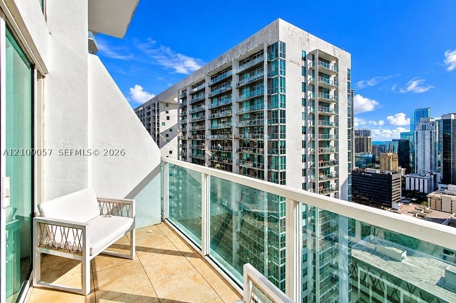 41 SE 5th St #2104, Miami FL 33131