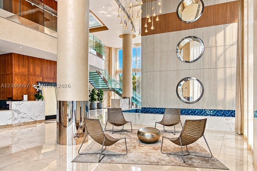 41 SE 5th St #2104, Miami FL 33131