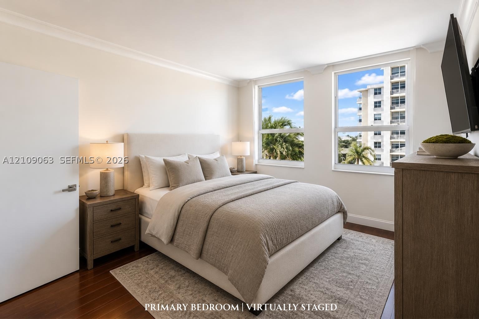 90 Alton Rd #811, Miami Beach FL 33139