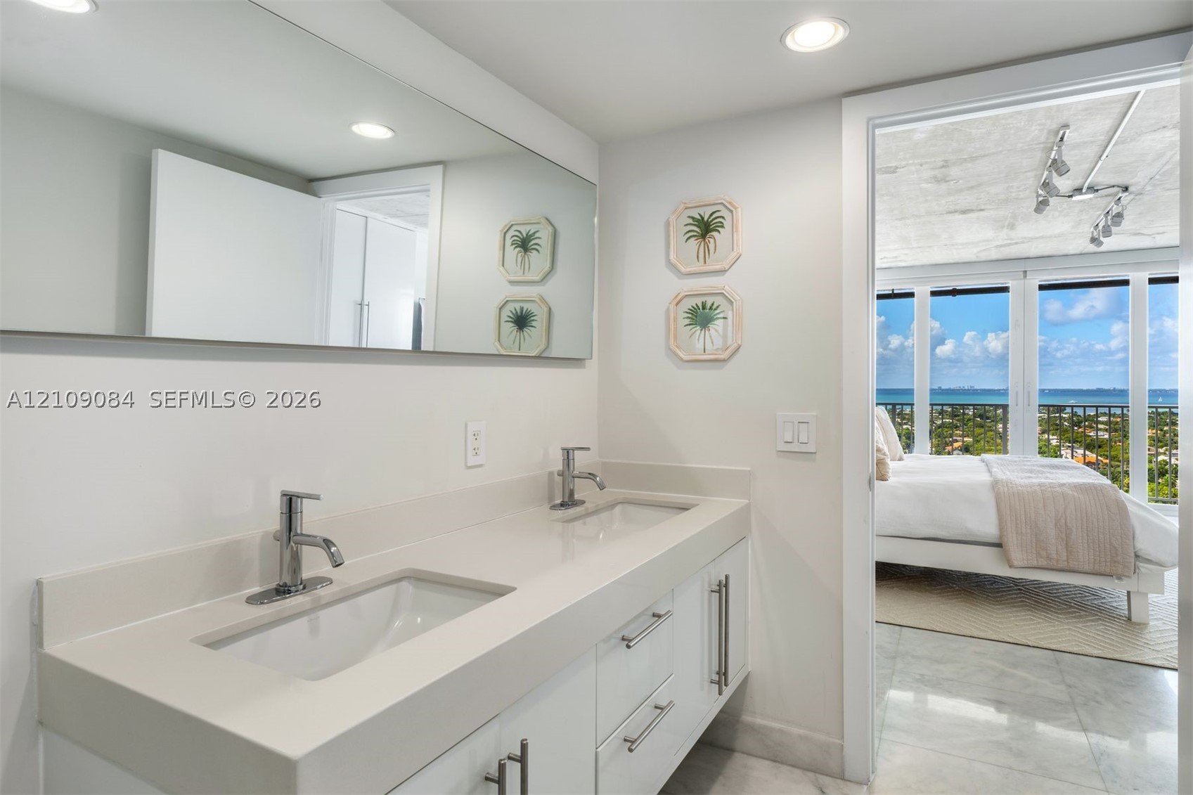 881 Ocean Dr #23C, Key Biscayne FL 33149