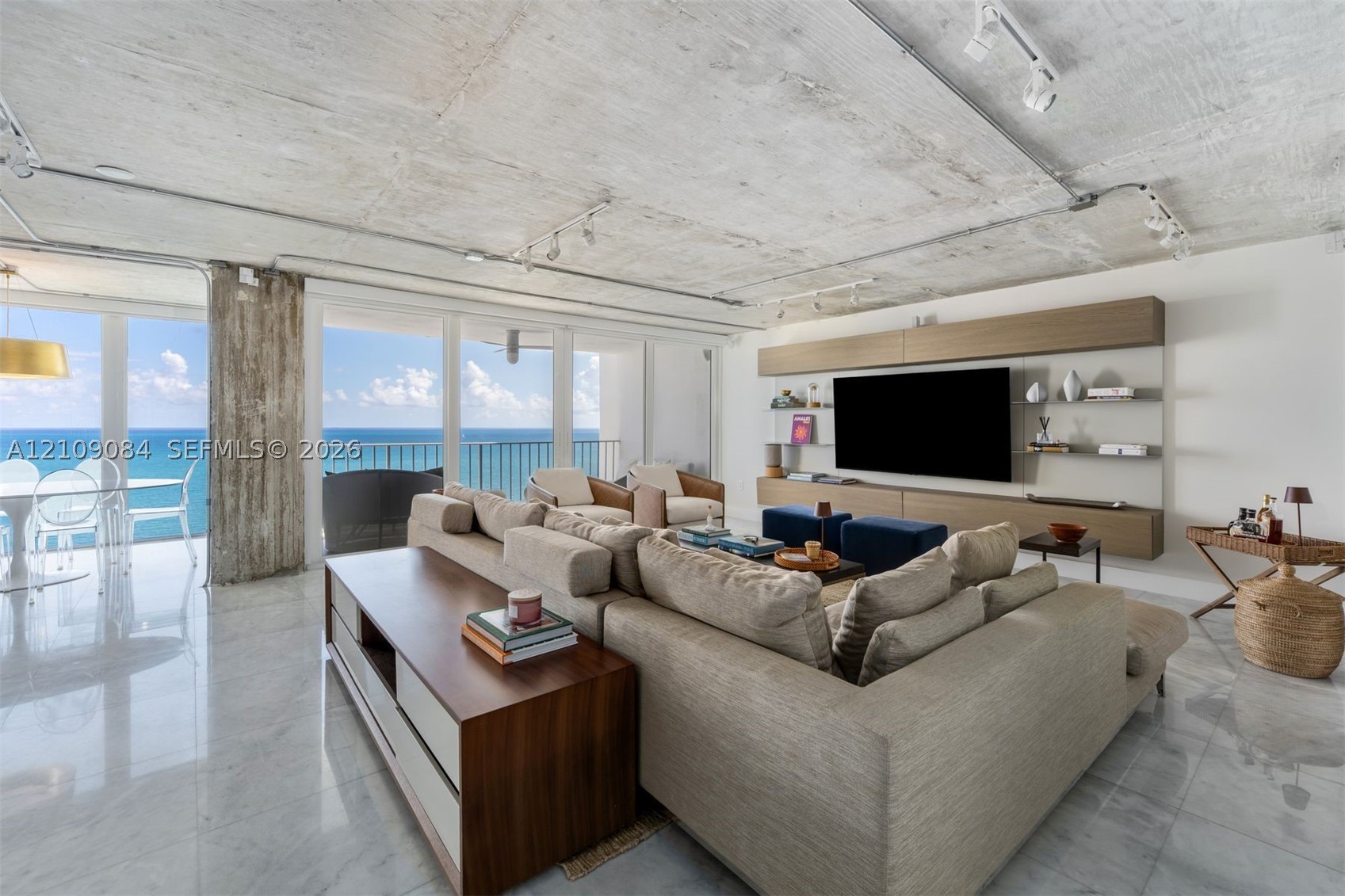 881 Ocean Dr #23C, Key Biscayne FL 33149