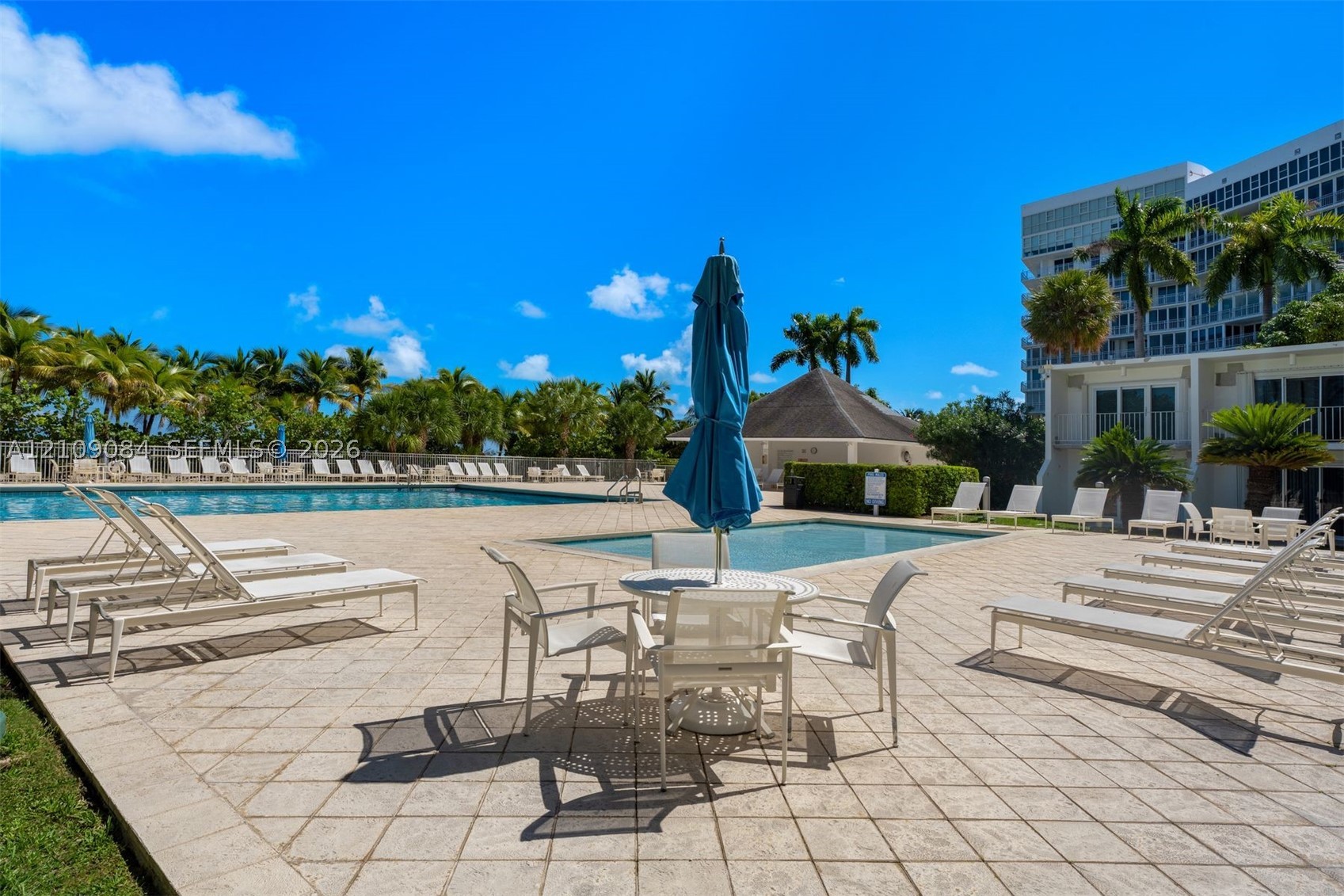 881 Ocean Dr #23C, Key Biscayne FL 33149
