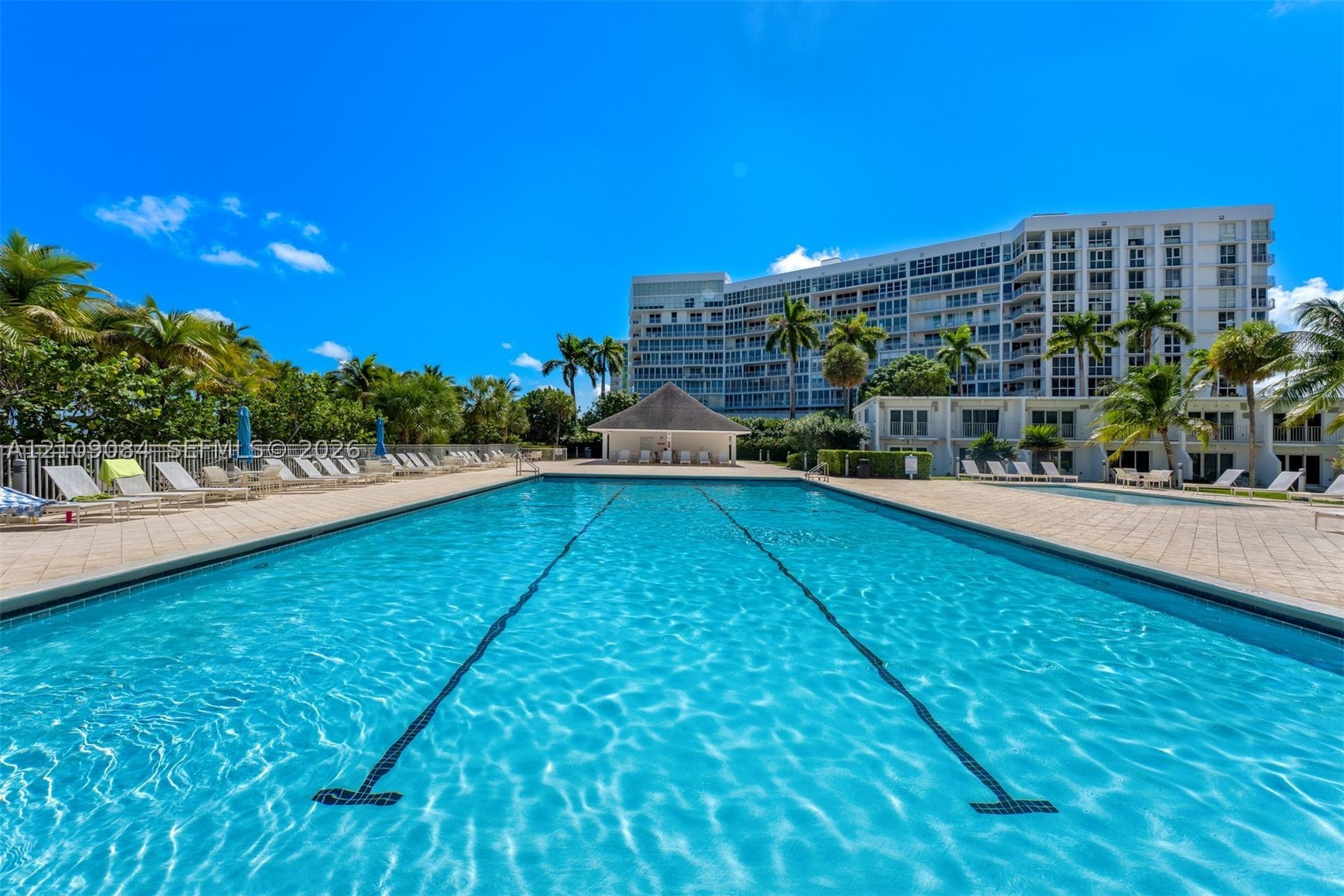 881 Ocean Dr #23C, Key Biscayne FL 33149