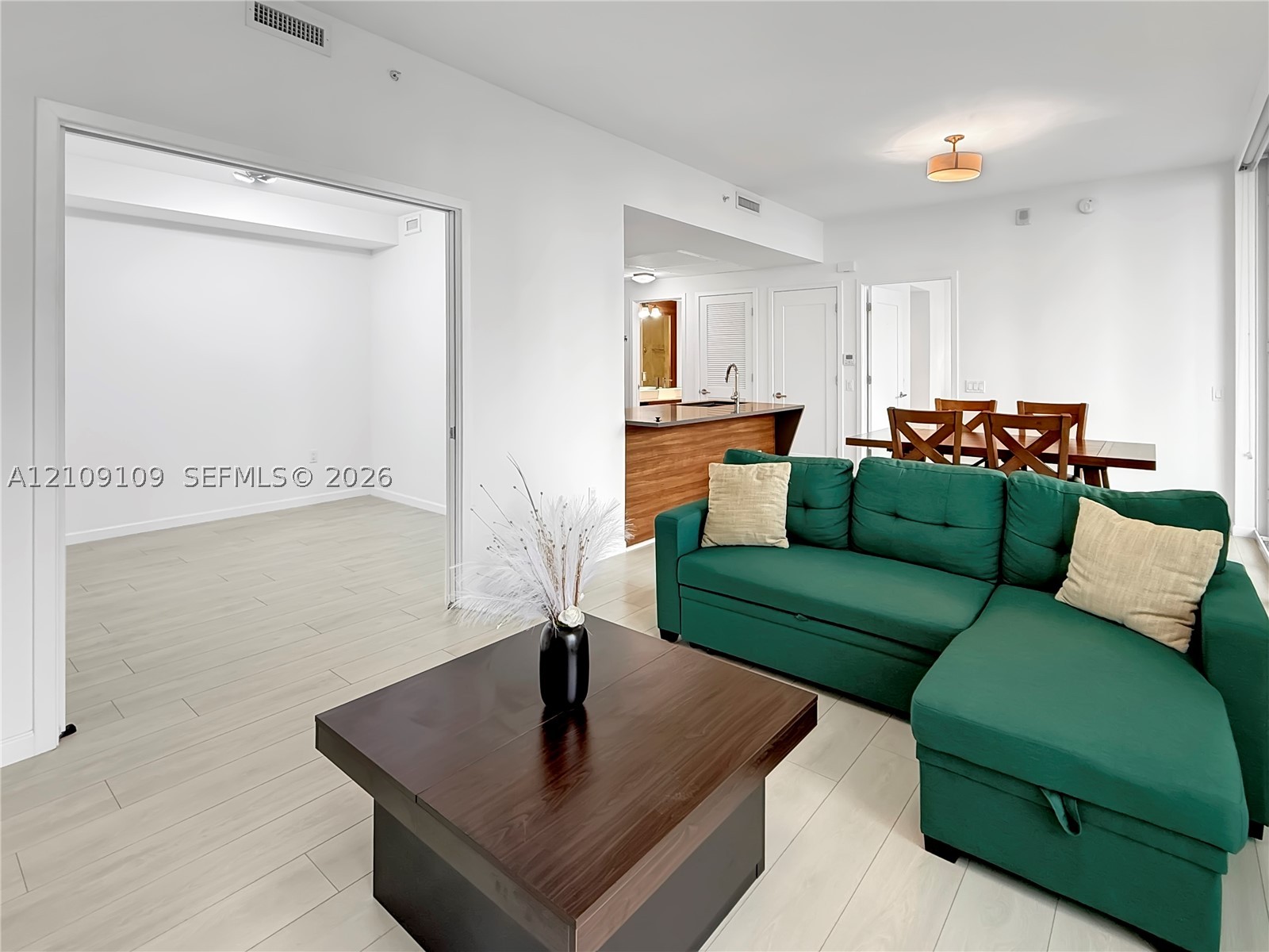 601 NE 27th St #1403, Miami FL 33137