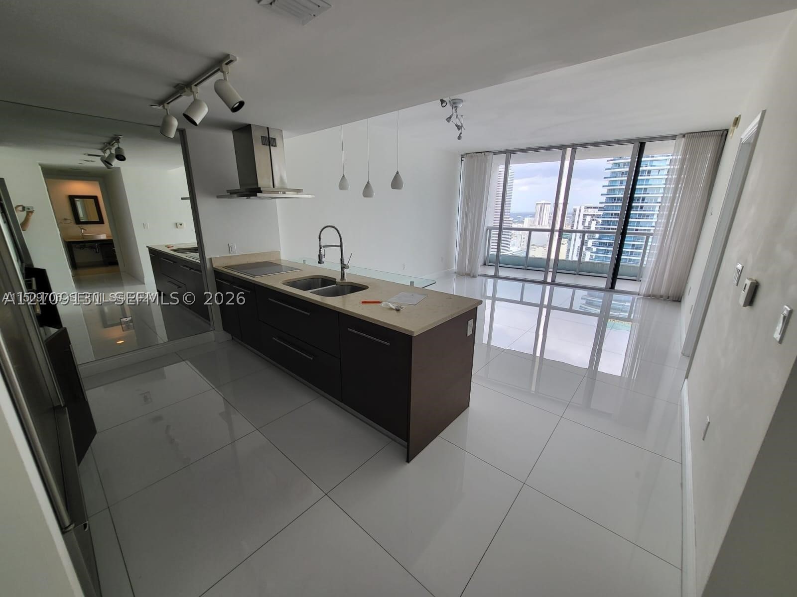 485 Brickell Ave #4103, Miami FL 33131