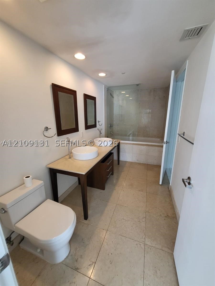 485 Brickell Ave #4103, Miami FL 33131