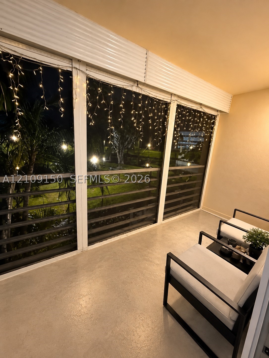 3285 Foxcroft Rd #E206, Miramar FL 33025