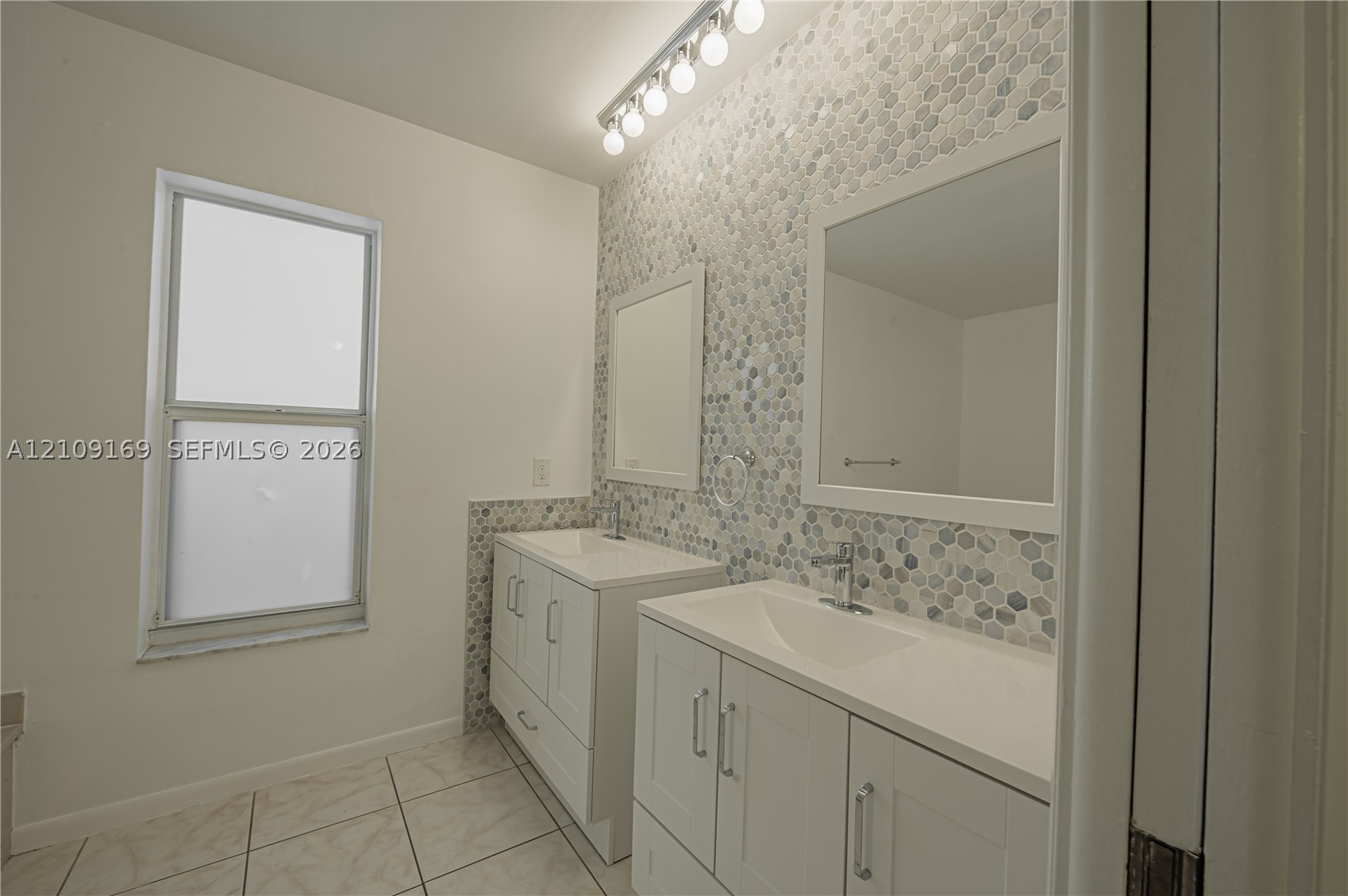 16466 NE 31st Ave, North Miami Beach FL 33160