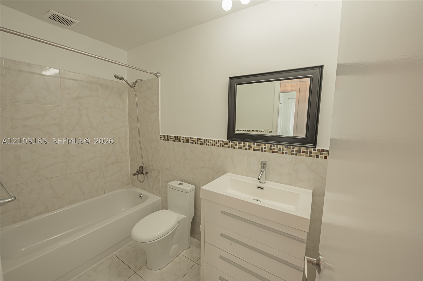 16466 NE 31st Ave, North Miami Beach FL 33160