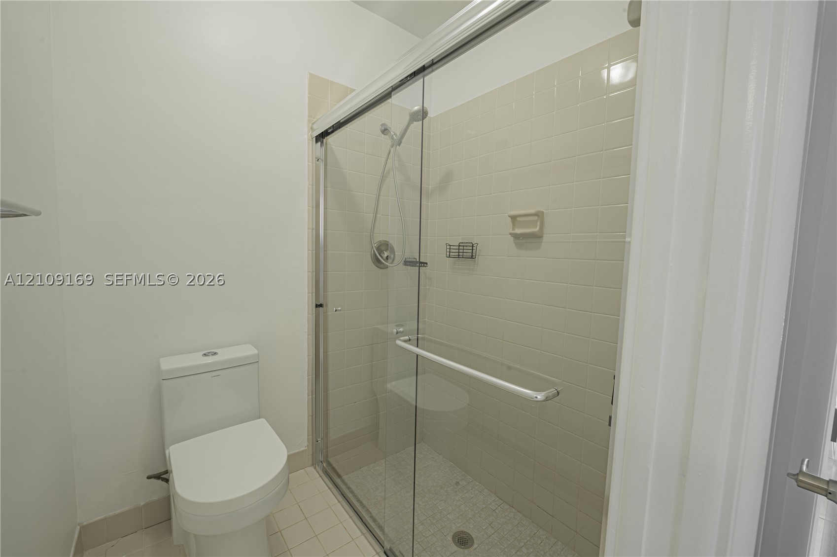 16466 NE 31st Ave, North Miami Beach FL 33160