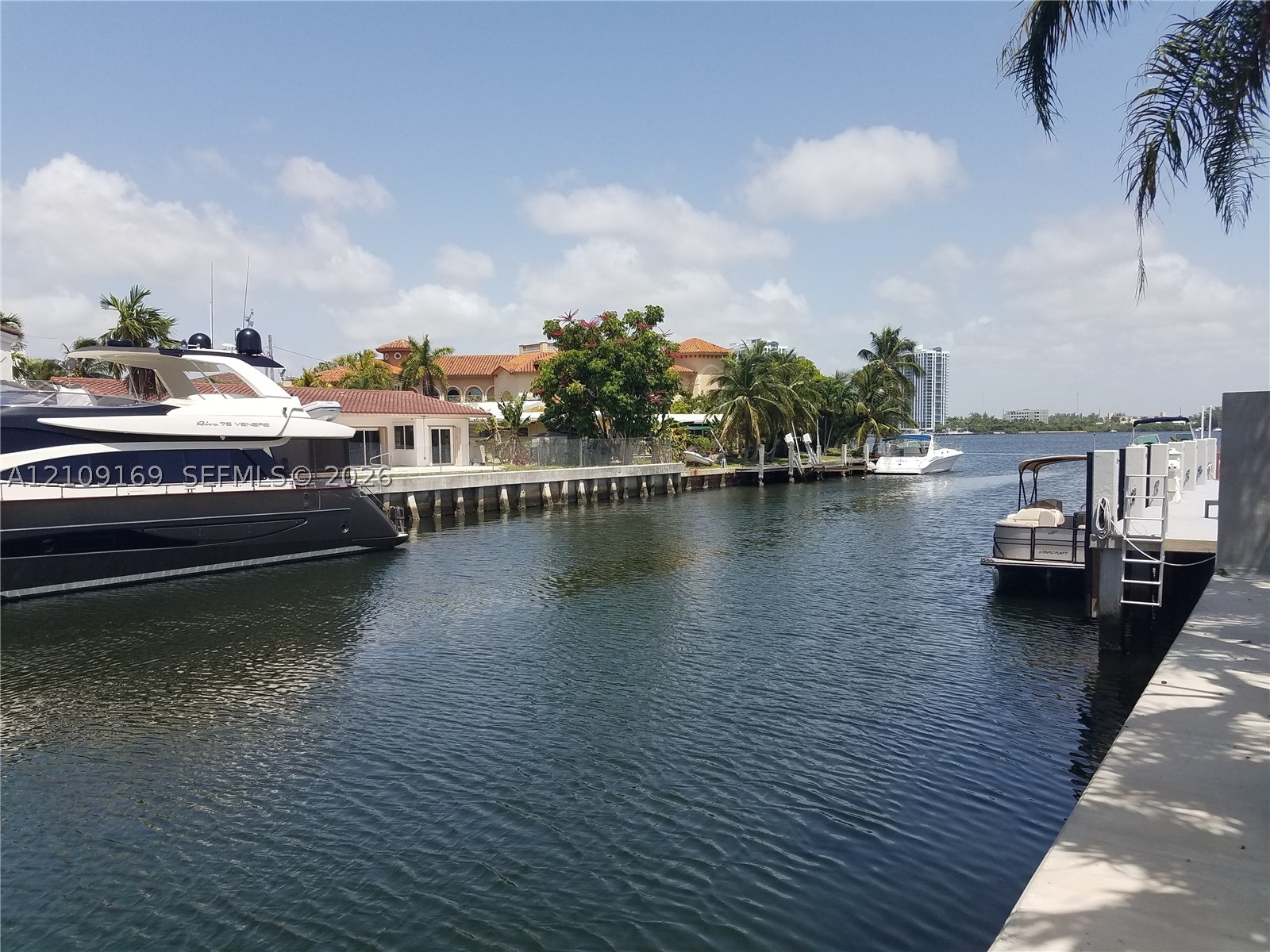 16466 NE 31st Ave, North Miami Beach FL 33160